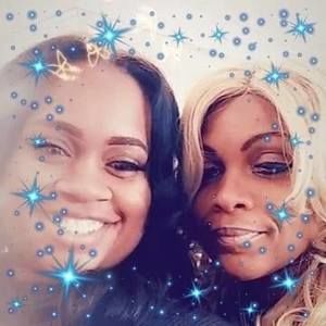 Meet your Posher, Delphine